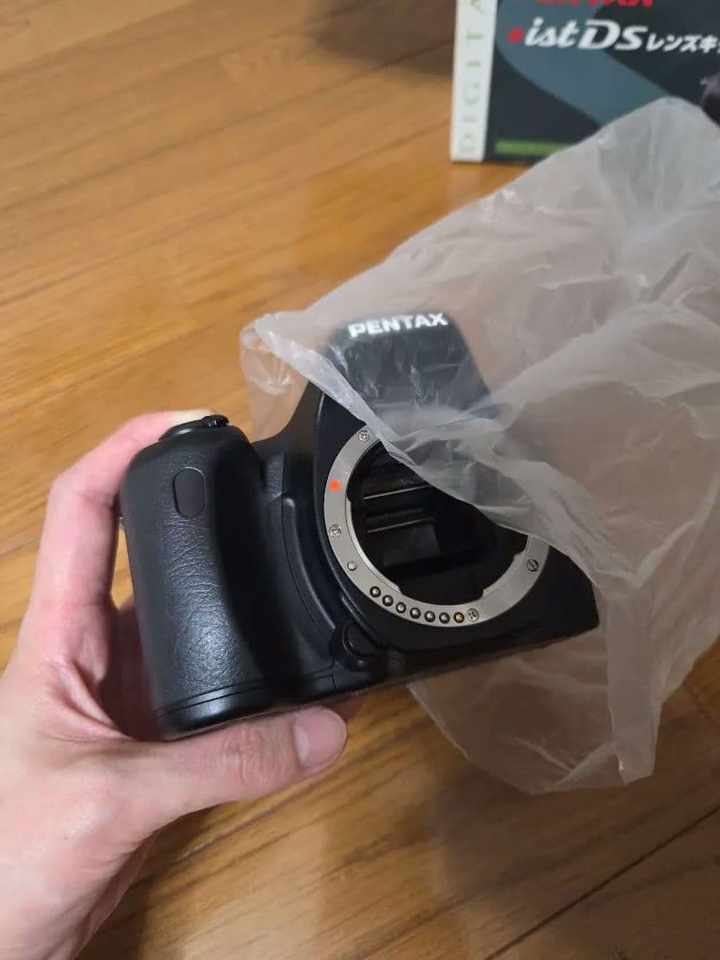 PENTAX istDs デジタル一眼レフカメラ 本体とレンズ付き