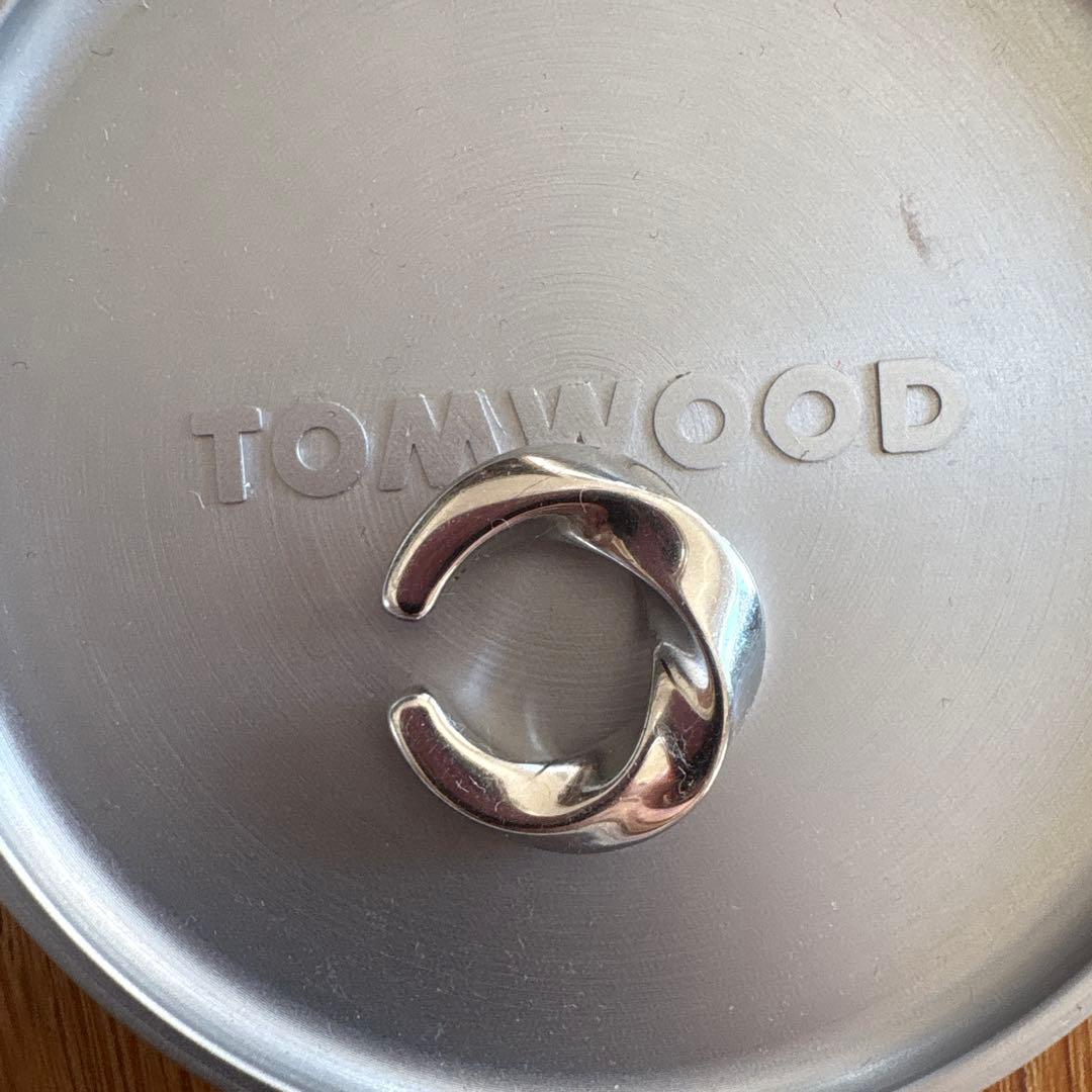 トムウッド インフィニティーロッククリスタルイヤーカフ