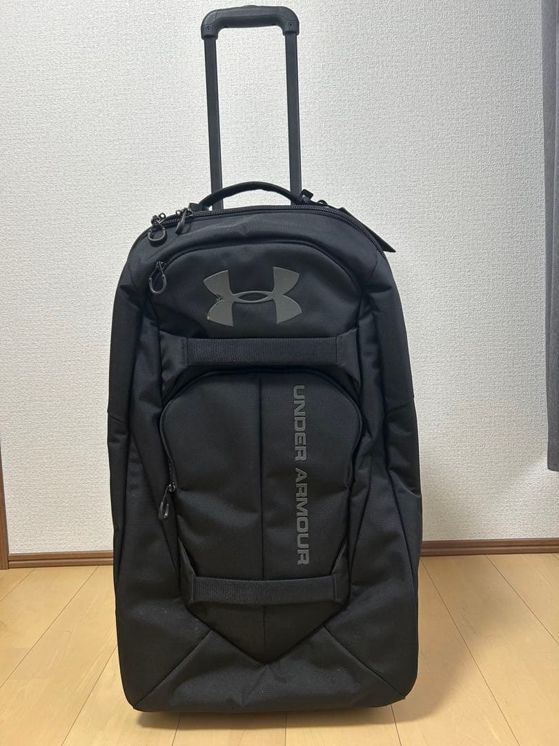 【最安値】アンダーアーマー UNDER ARMOUR キャリーバッグ