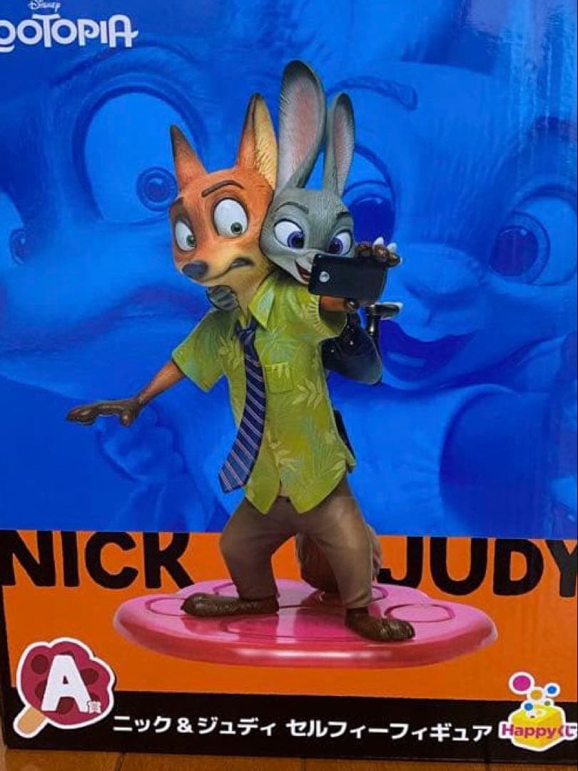 バ*ツ様 ズートピア セルフィーフィギュア
