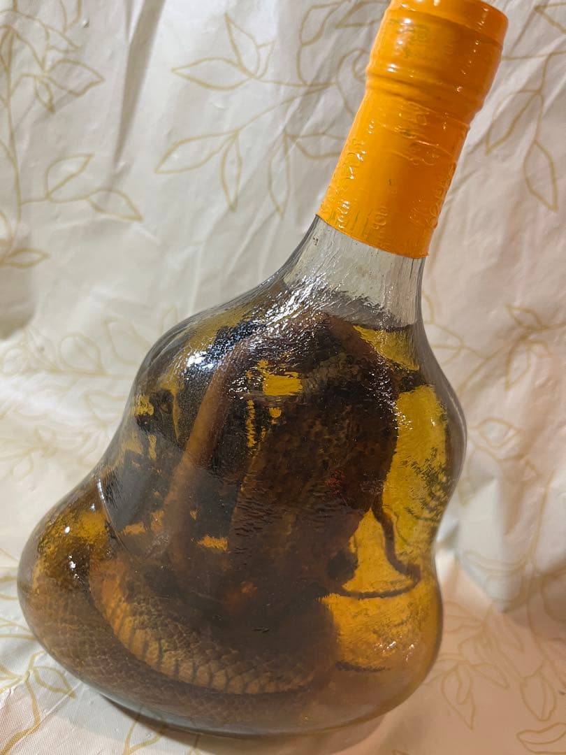 古酒★ 稀少品 未開栓 コブラ と サソリ のお酒 ★保管品