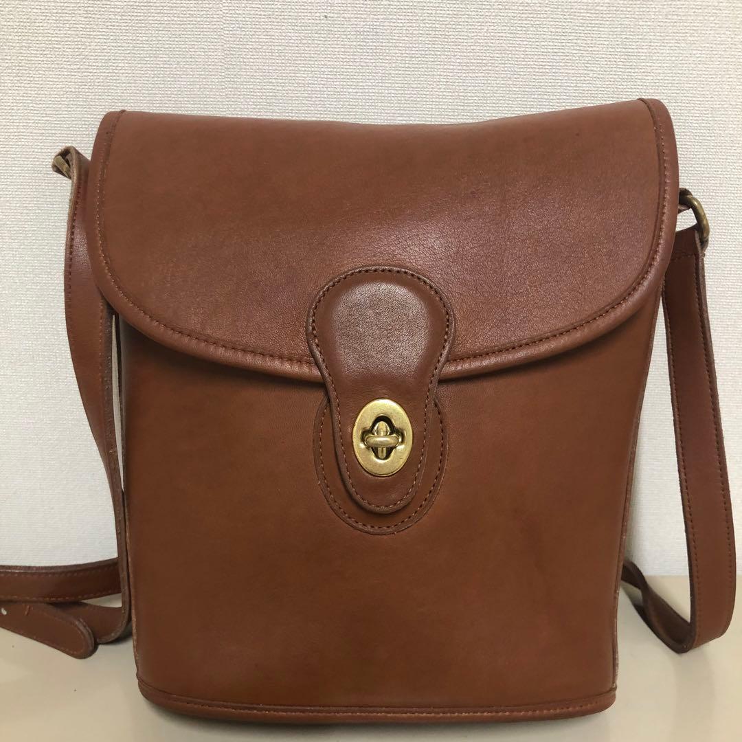 COACH ショルダーバッグ クロスボディ バケツ型 レザー 茶色　ターンロック