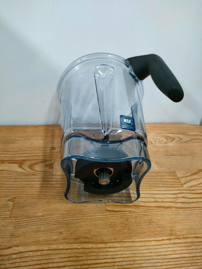 【目立った傷や汚れなし】バイタミックスE520　ブラック　1568