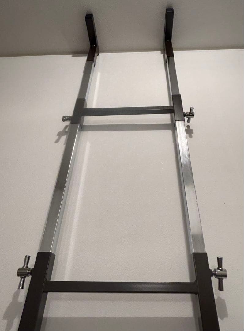 突っ張り式　洗濯機棚 ランドリーラック バスケットタイプ 2段