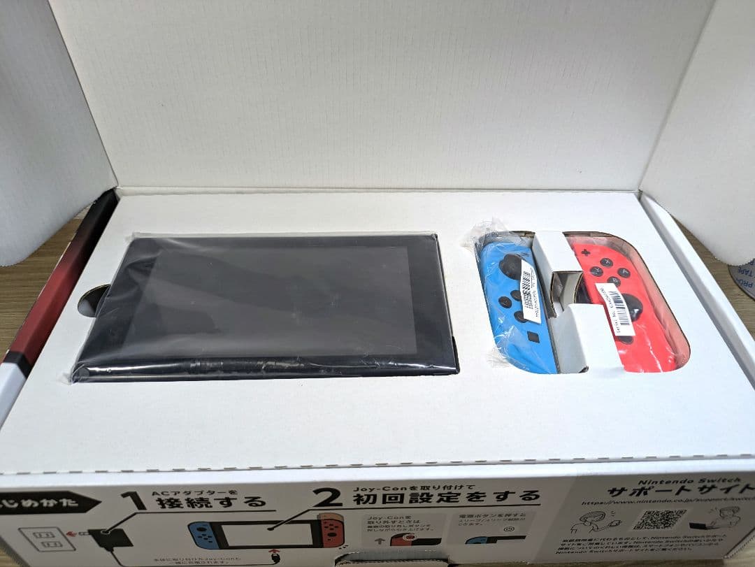 《付属品完品》NintendoニンテンドーSwitch　旧型　2018年製