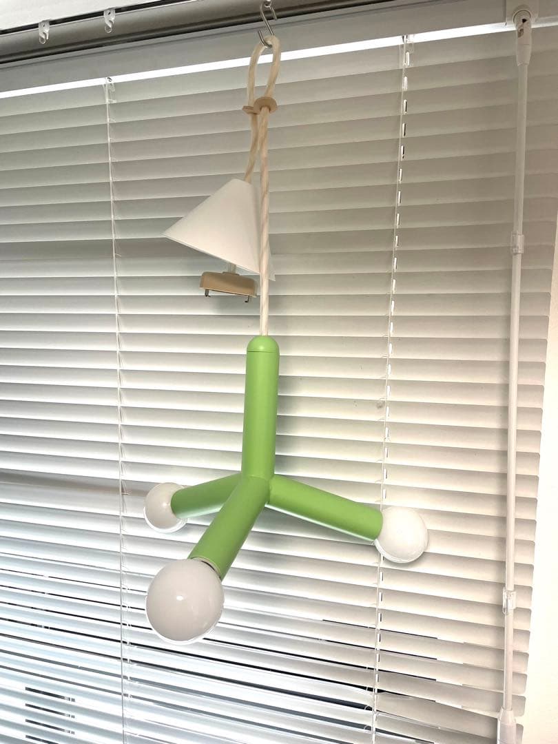 IDEE モレキュール　３灯ペンダントライト　ライムグリーン