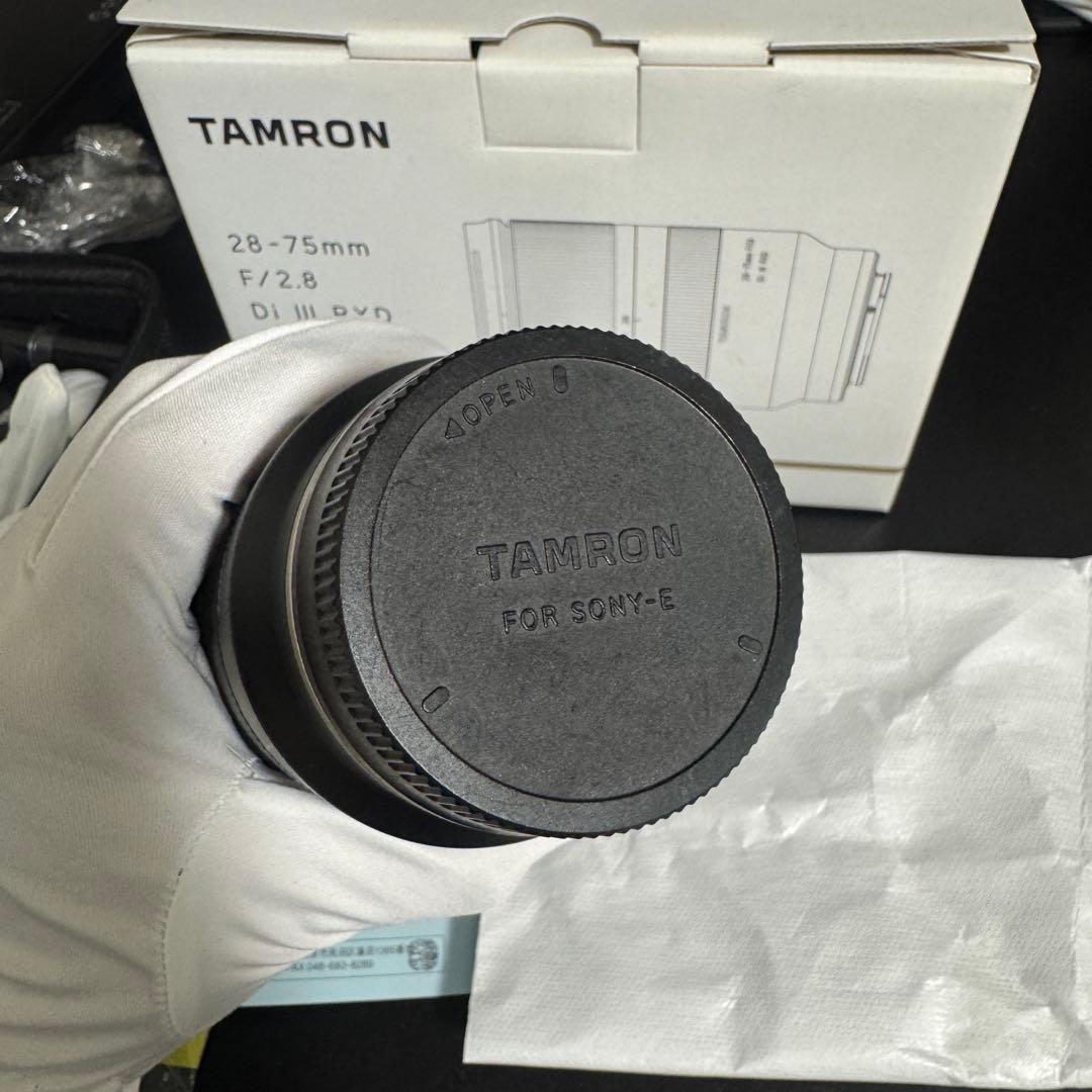 TAMRON 28-75 F/2.8 RXD (Eマウント A036)
