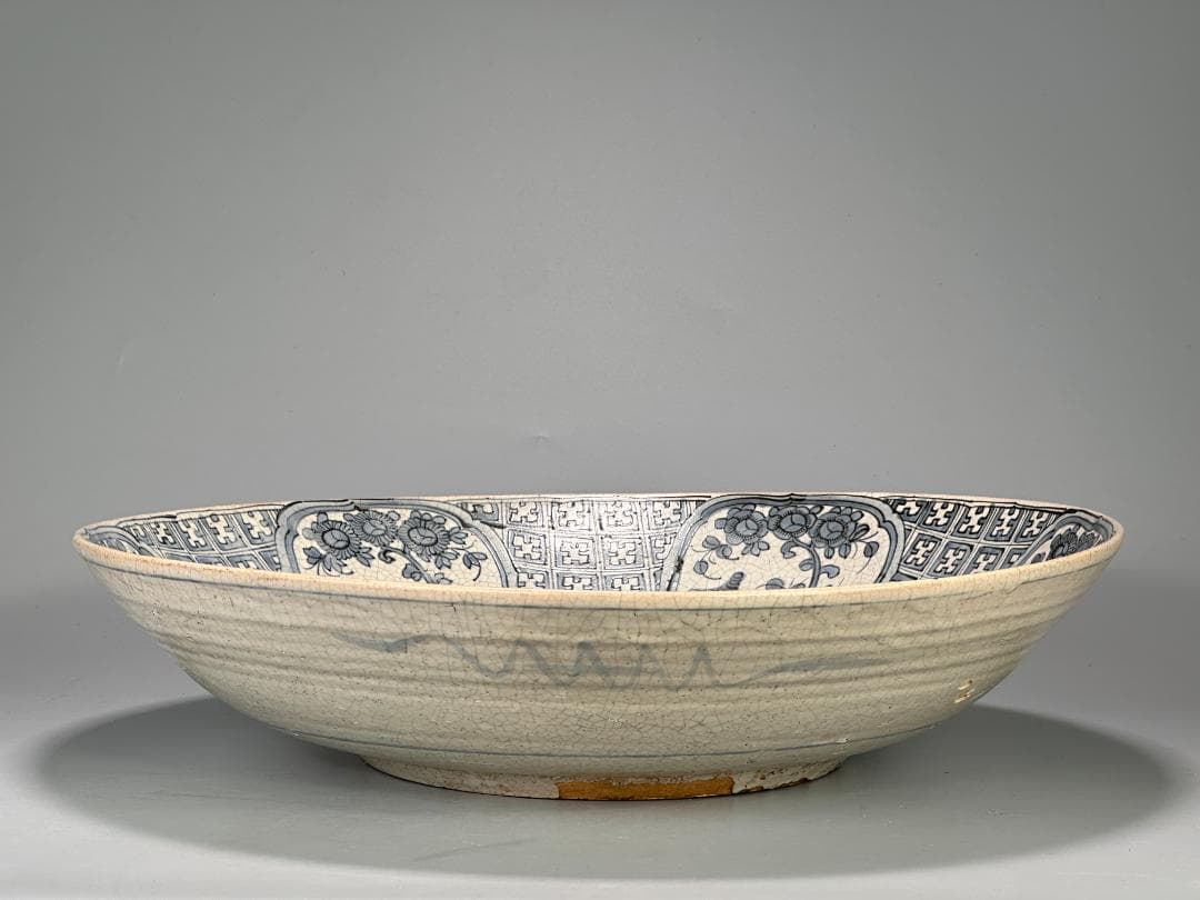 中国美術　16世紀頃　明代　明時代　青花花鳥文大盤　染付大皿　 唐物　安南大皿