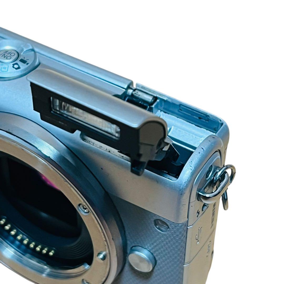 Canon EOS M100 シルバー　ジャンク　充電器付属