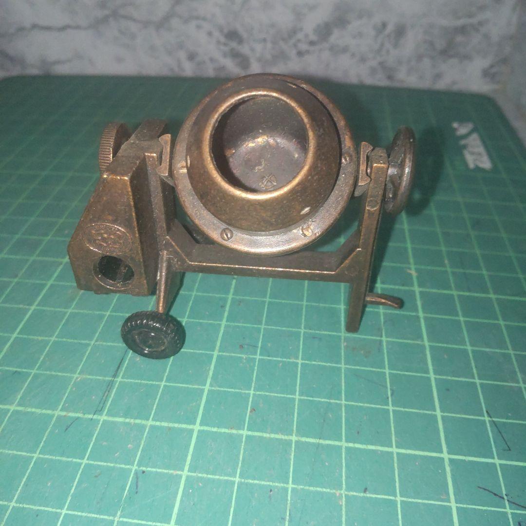 EMB Marti社　鉛筆削り　２つ