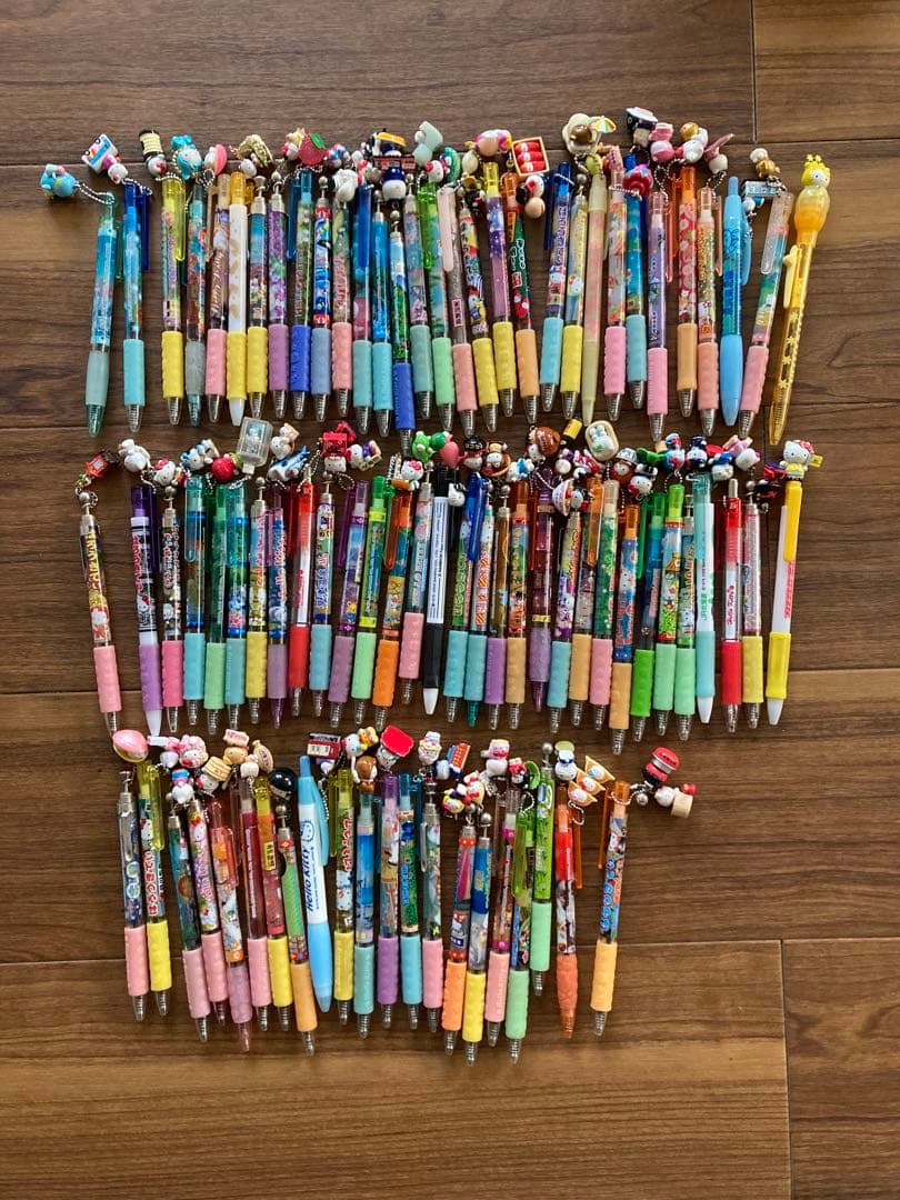 ご当地キティ　ボールペンセット 81本