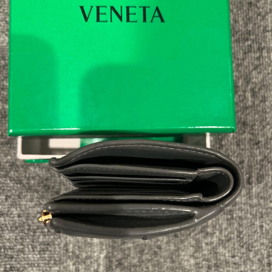 BOTTEGA VENETA グレー 二つ折り財布