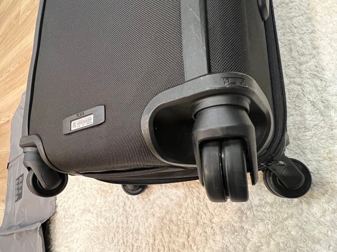 TUMI 免税店購入 4輪 アルファ3 キャリーケース 35L スーツケース出張