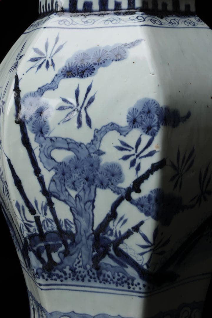 中国美術 中国古玩 大清乾隆年製銘 六角瓶 染付花瓶花 唐物 陶磁 壺 古美術品