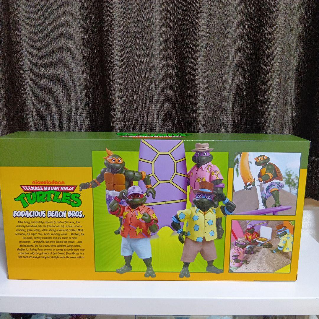 ネカ ミュータントタートルズ　コミコン限定　neca TMNT　フィギュア