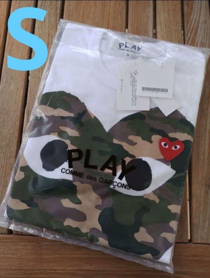 S　新品未使用PLAY COMME des GARÇONS カモフラTシャツ S