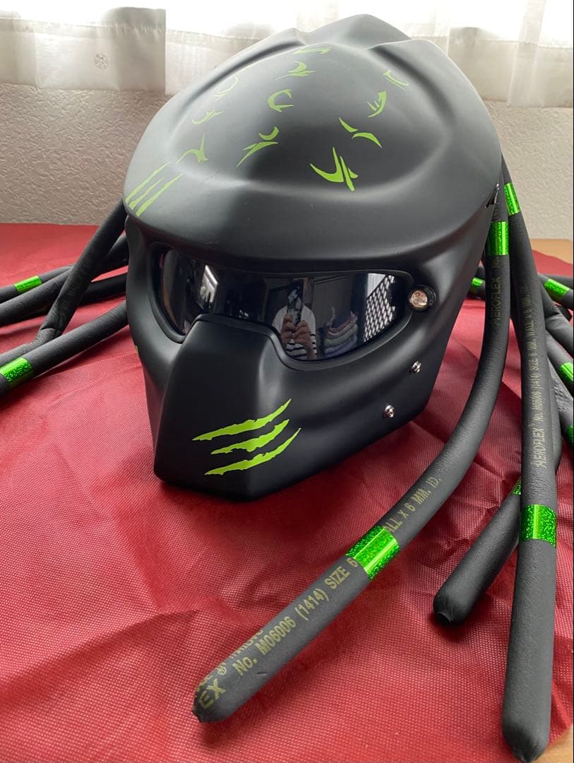 プレデター　フルフェイス　ヘルメット