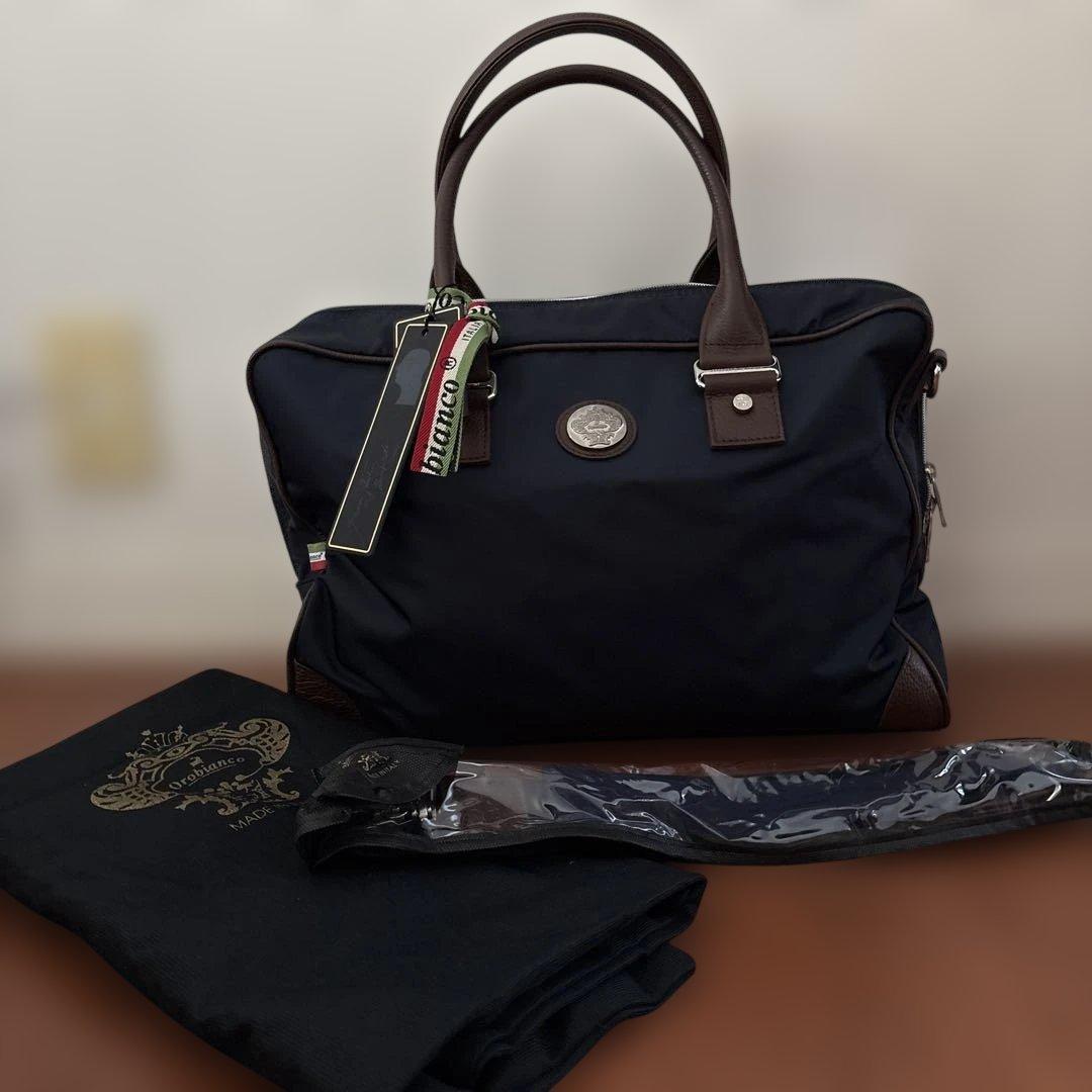 ネイビー ビジネスバッグ ナイロン製　オロビアンコ