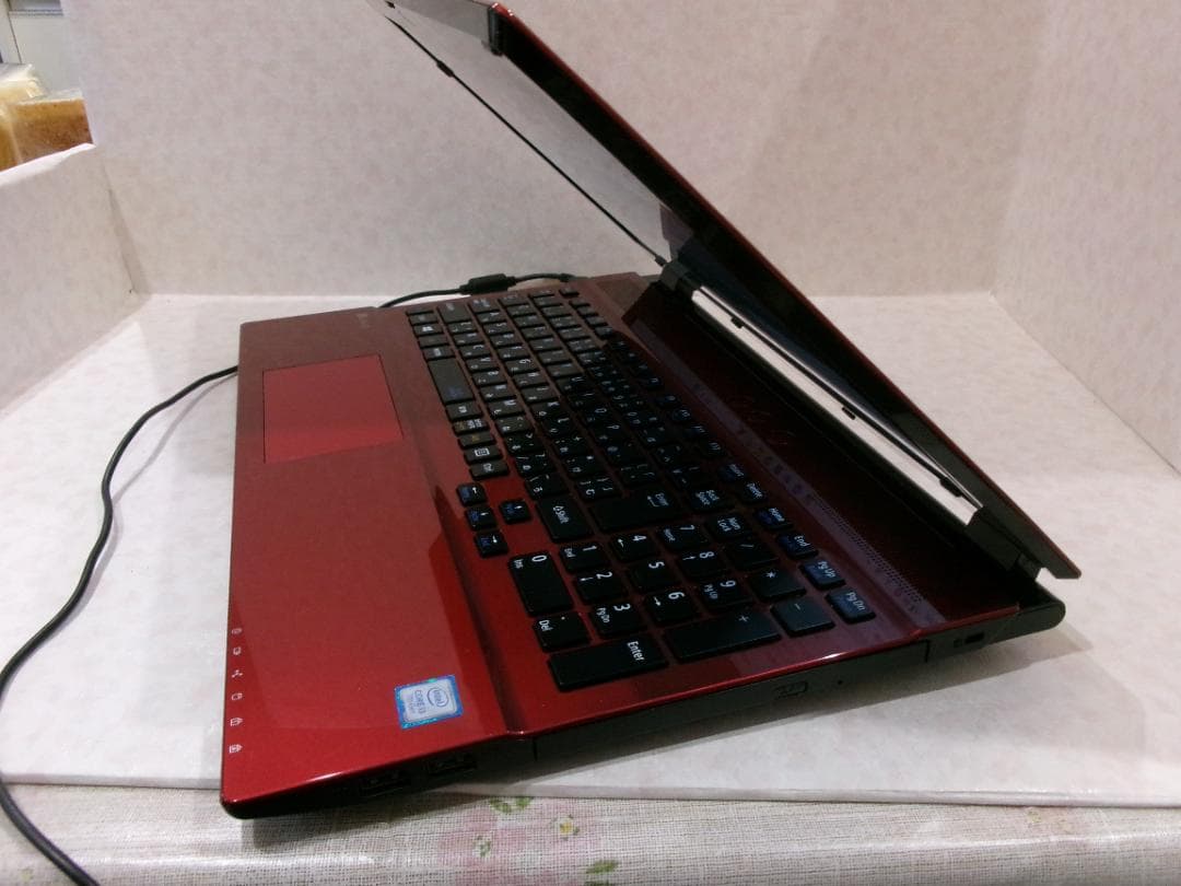 NEC LAVIE NS350/G　新品SSD搭載/i3/メモリ8GB