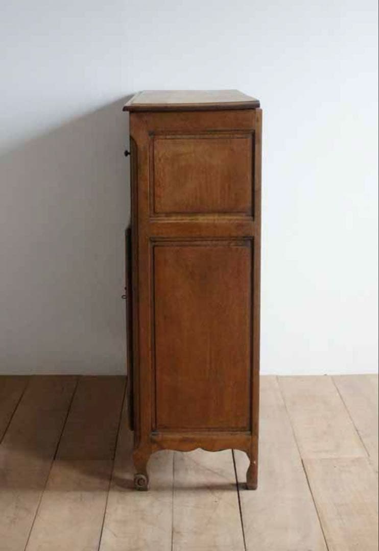 アンティーク　キャビネット