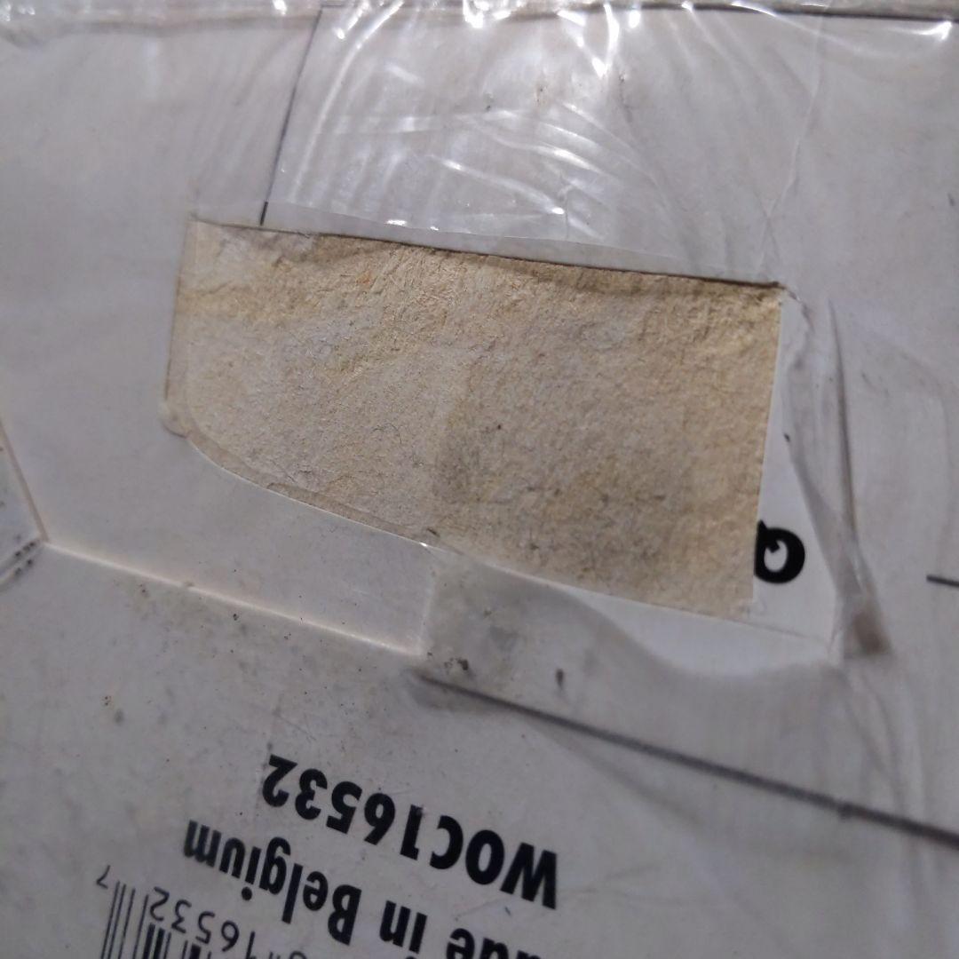 ●ストロングホールド（STRONGHOLD）ブースター　英語 １箱（未開封新品）