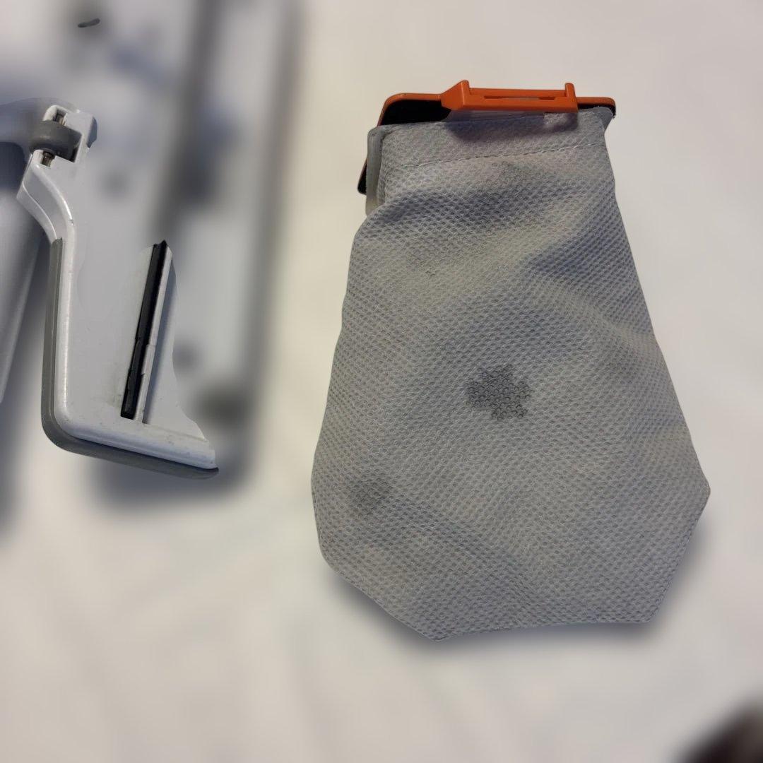 Makita 充電式クリーナ　CL107FD 充電器DC10SA