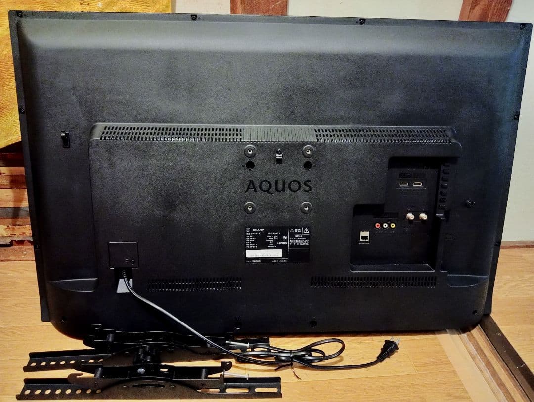 21年12月購入 AQUOS 2T-C40AC2 事務所移転のため値下げ