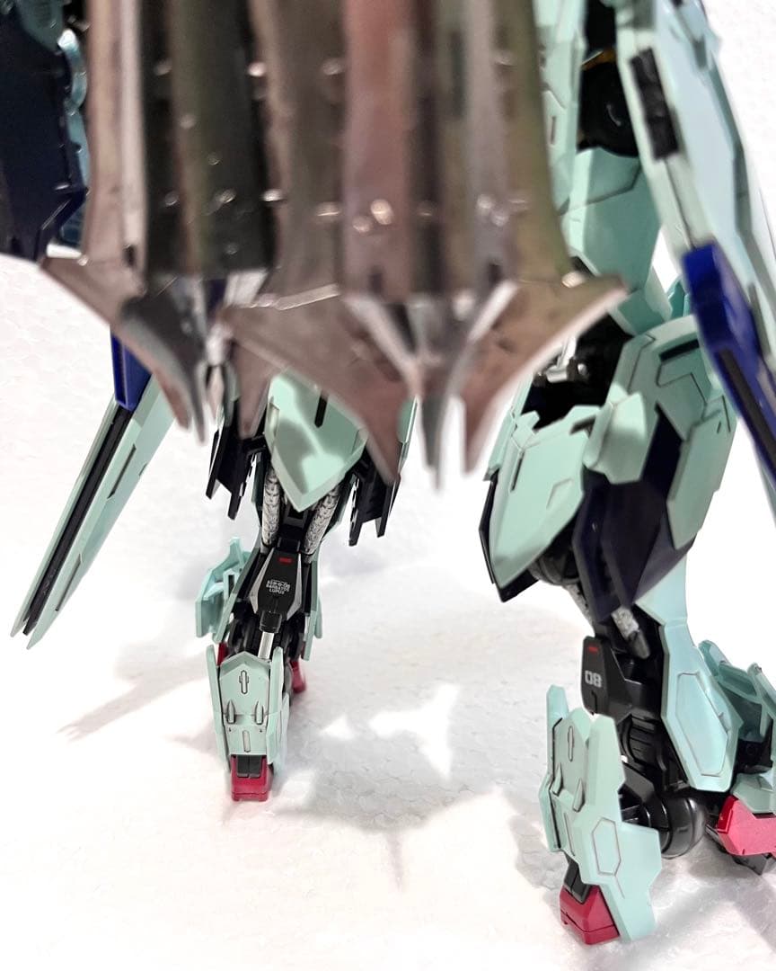 MG 1/100 ガンダムバルバトスルプス 塗装済 完成品 鉄血のオルフェンズ