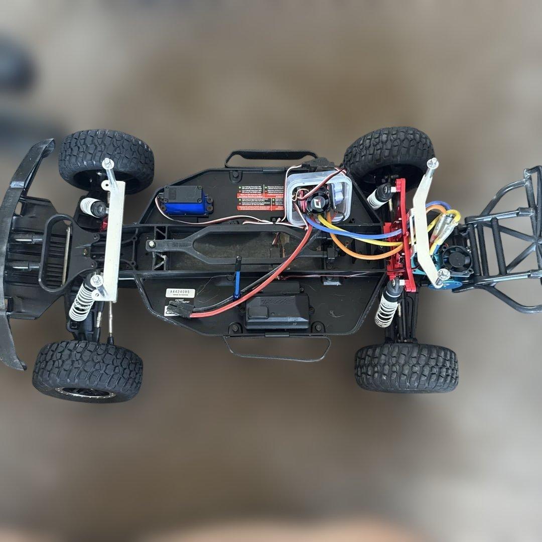 メ*)様 Traxxas Fox 2WDホビーラジコンカー