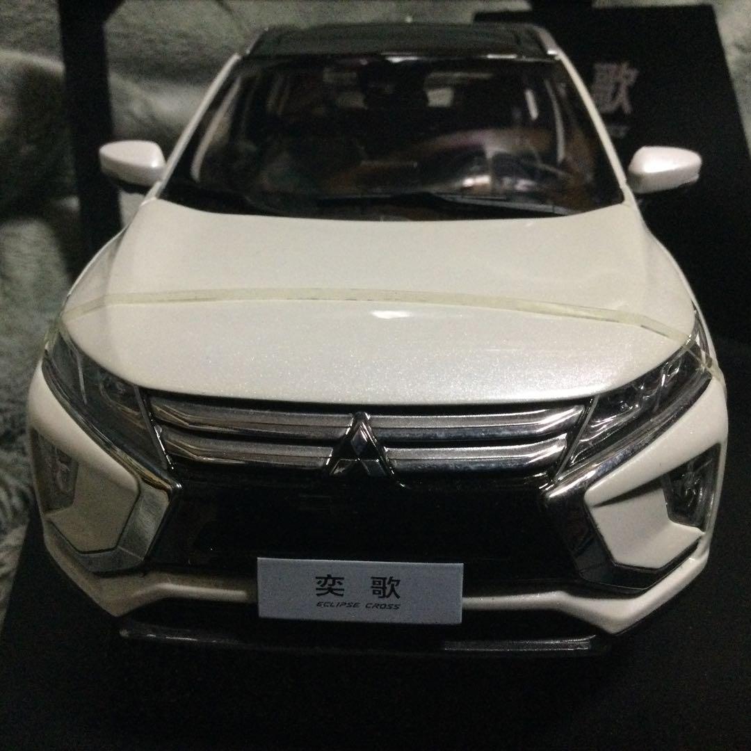 三菱エクリプスクロス　1/18 稀少品ミニチュアカー　ECLIPSE CROSS