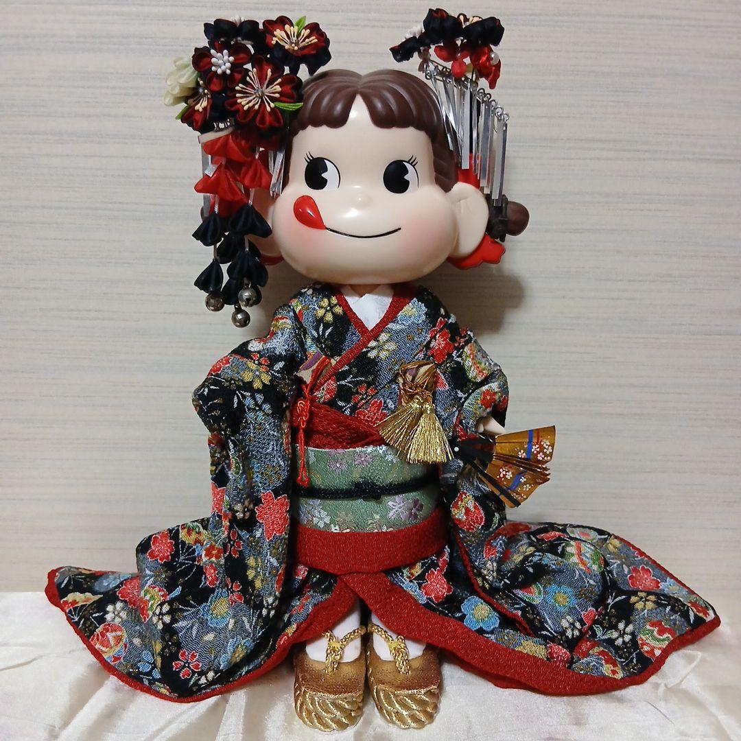 ペコちゃん人形　豪華お着物