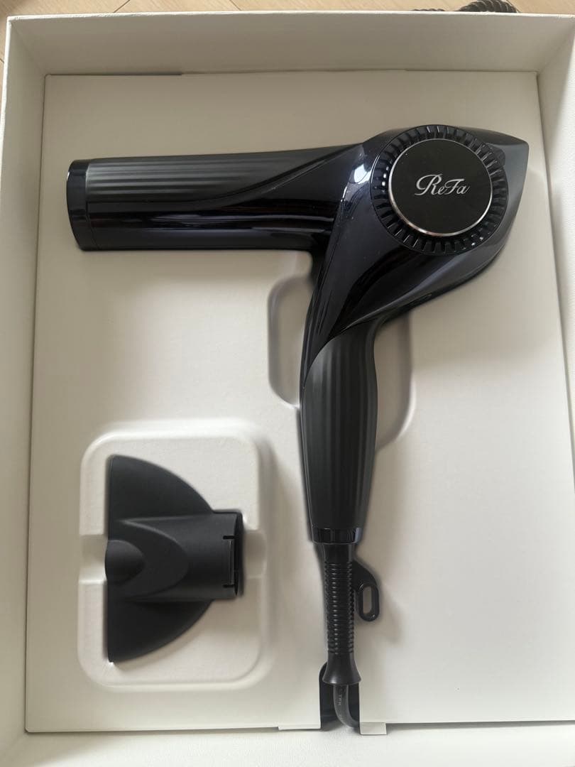 Rita ヘアドライヤー ブラック