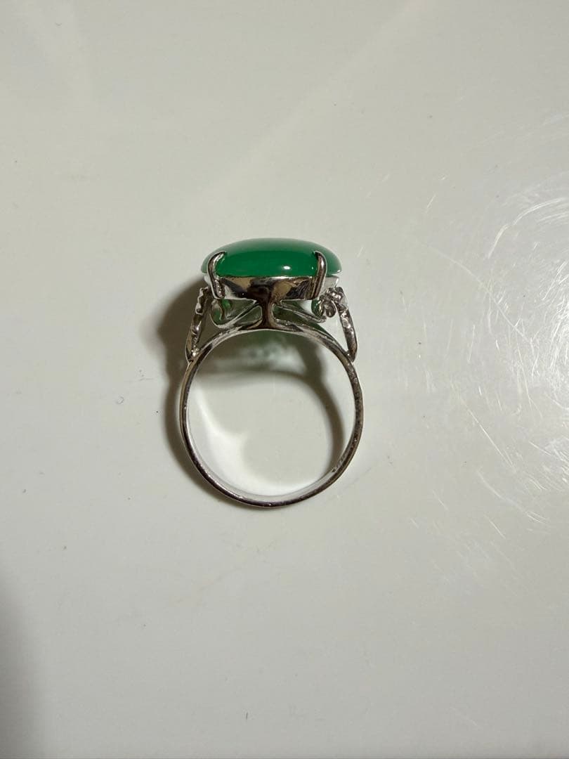 18K翡翠オーバルカットリング