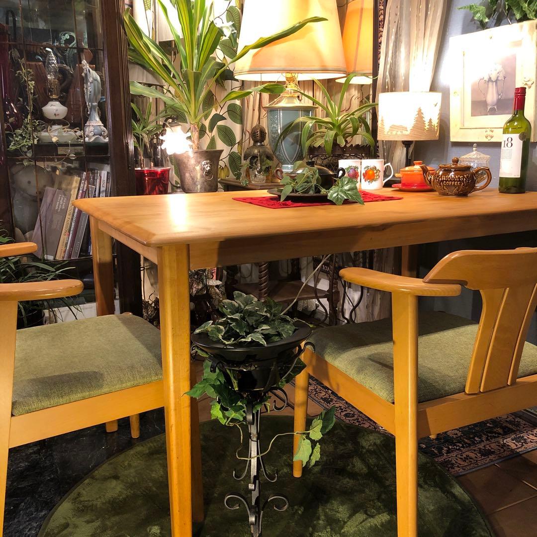 コオロギ　アルダー　ソリッド　オイルフィニッシュダイニングテーブル