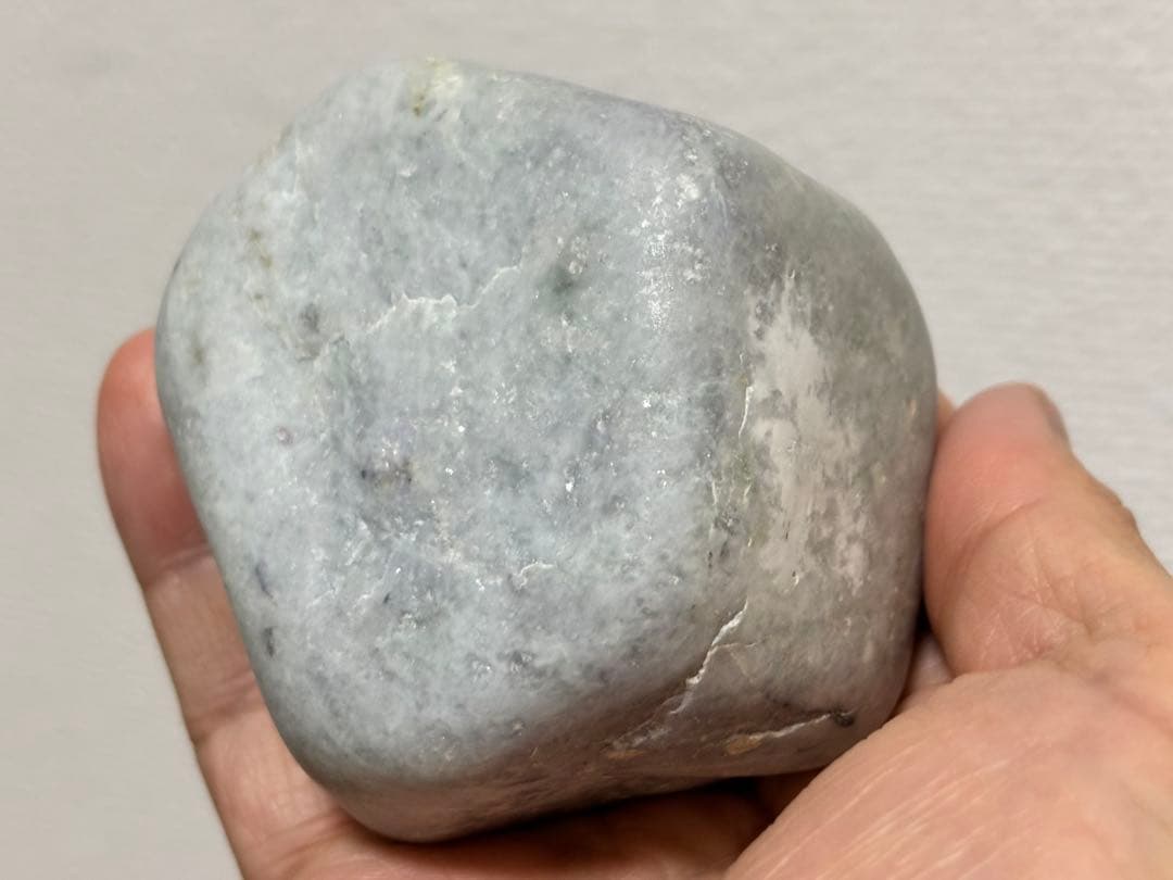 【国石】糸魚川翡翠 翠×紫 翡翠 海石 原石 緑＆ラベンダー 約485ｇ