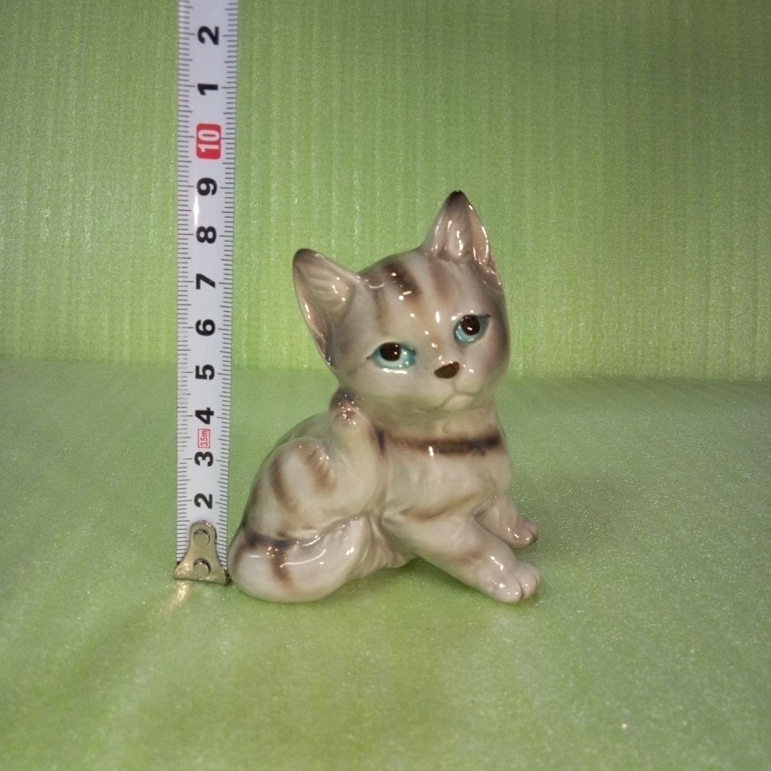 アンティークな猫の置物　サバトラ？　アメリカンショートヘア？