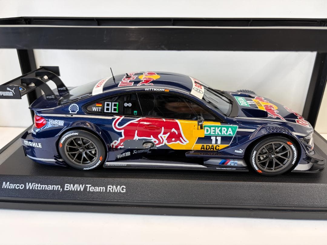 希少【極美品】BMW M4 DTM 2016 1/18 レッドブル仕様