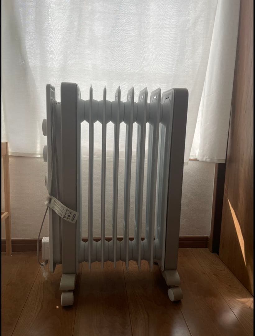 DeLonghi Vento 3 オイルヒーター ホワイト