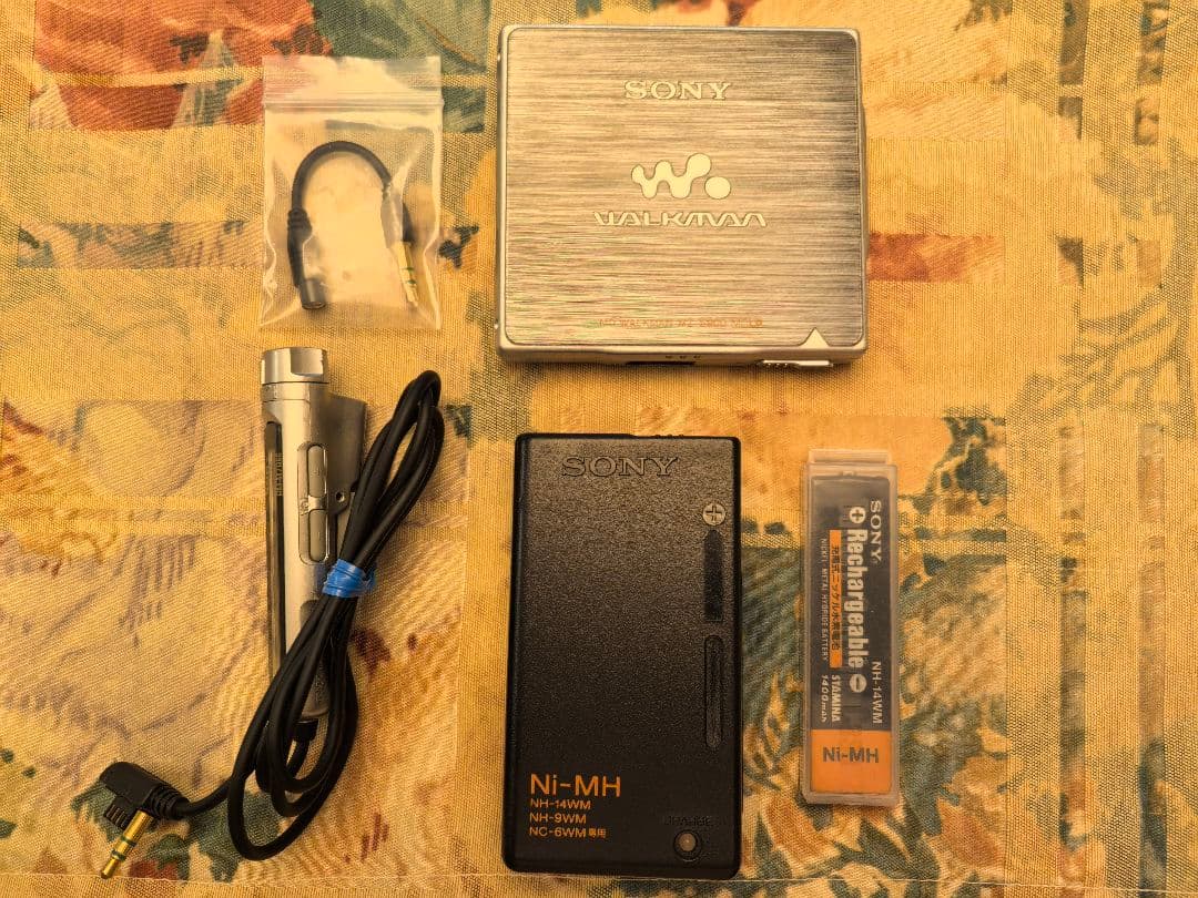 ポータブルプレーヤー SONY MD WALKMAN MZ-E900