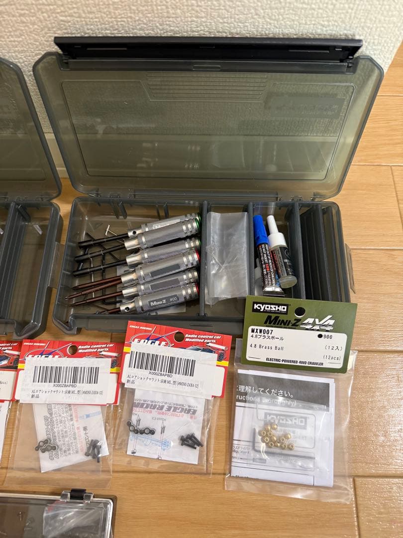 ミニッツ4×4 DEFENDER ルーフラック付き