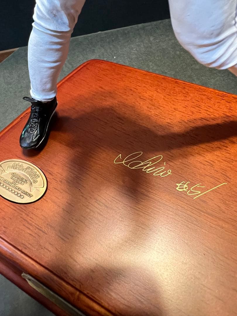 \"祝！#51永久欠番米国殿堂入り\" イチロー マリナーズフィギュア