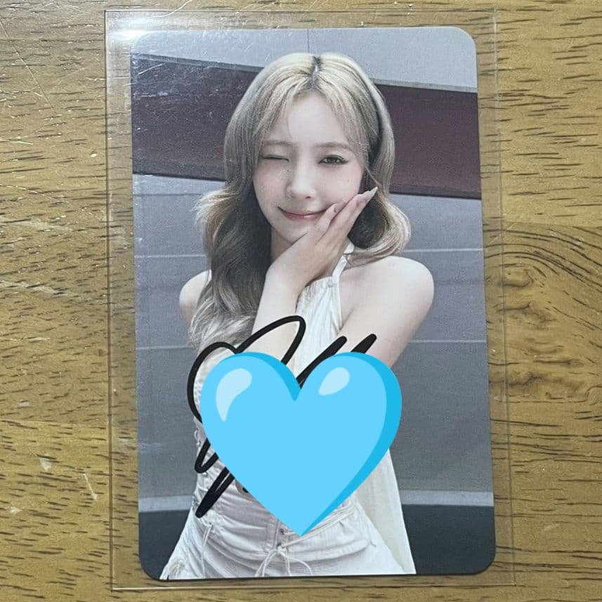 NiziU マユカ 直筆サイン入り フォトカード 会場限定