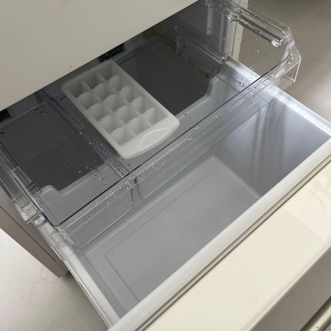 ホワイト冷蔵庫 上下冷却タイプ
