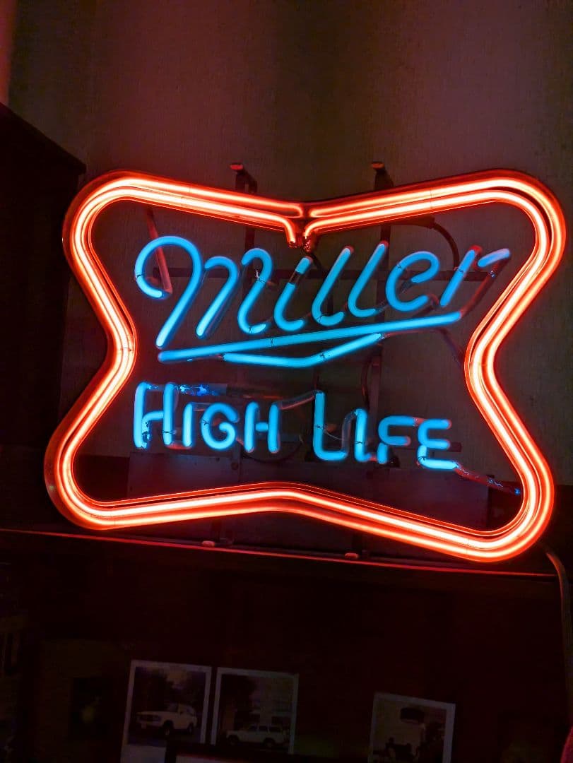 C*!様 70s　ネオンサイン Miller ビール　neon sign bee