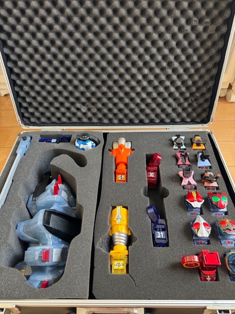 【動作確認済み】仮面ライダー フォーゼ　ベルト、スイッチ アタッシュケース付き