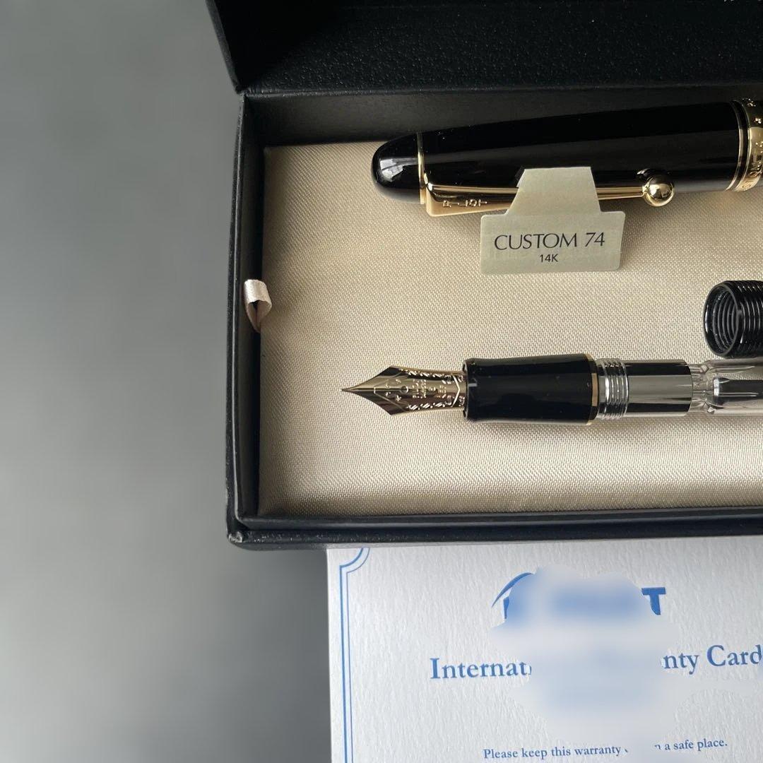 【最終価格】パイロット万年筆カスタム74極細 ブラックcon-70付