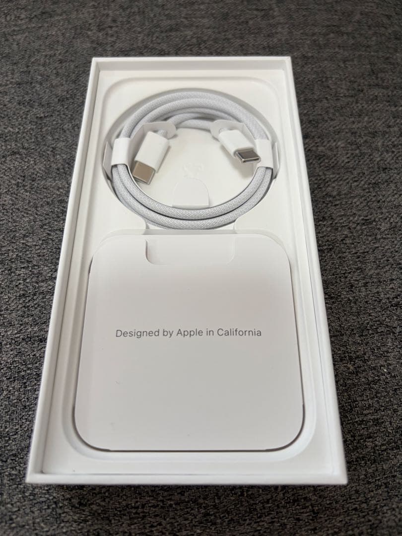 【超美品】 iPhone 15 本体 ブラック 128 GB