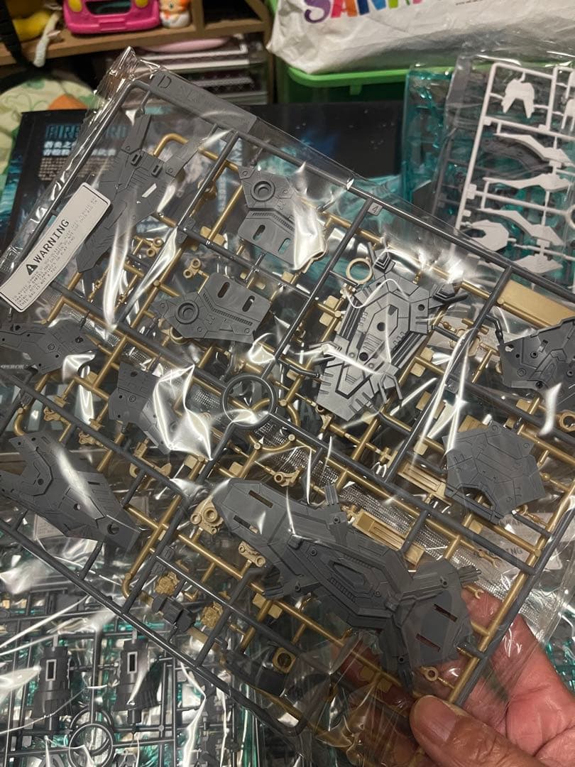 1/100 蒼炎の魂 FIRE LORD 青煌粒子覚醒武装 炎皇 未組み立て