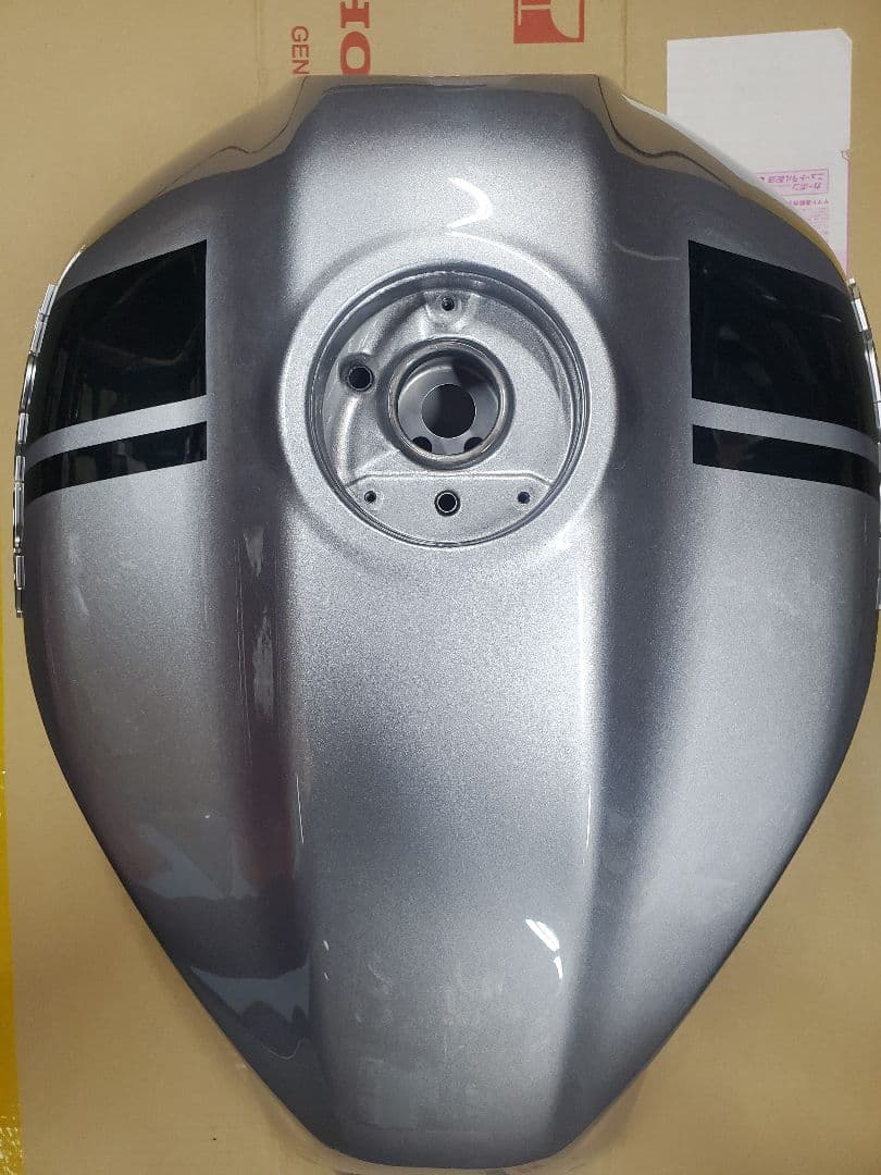 ホンダ CB1100RS用 純正タンク サイドカバー　美品