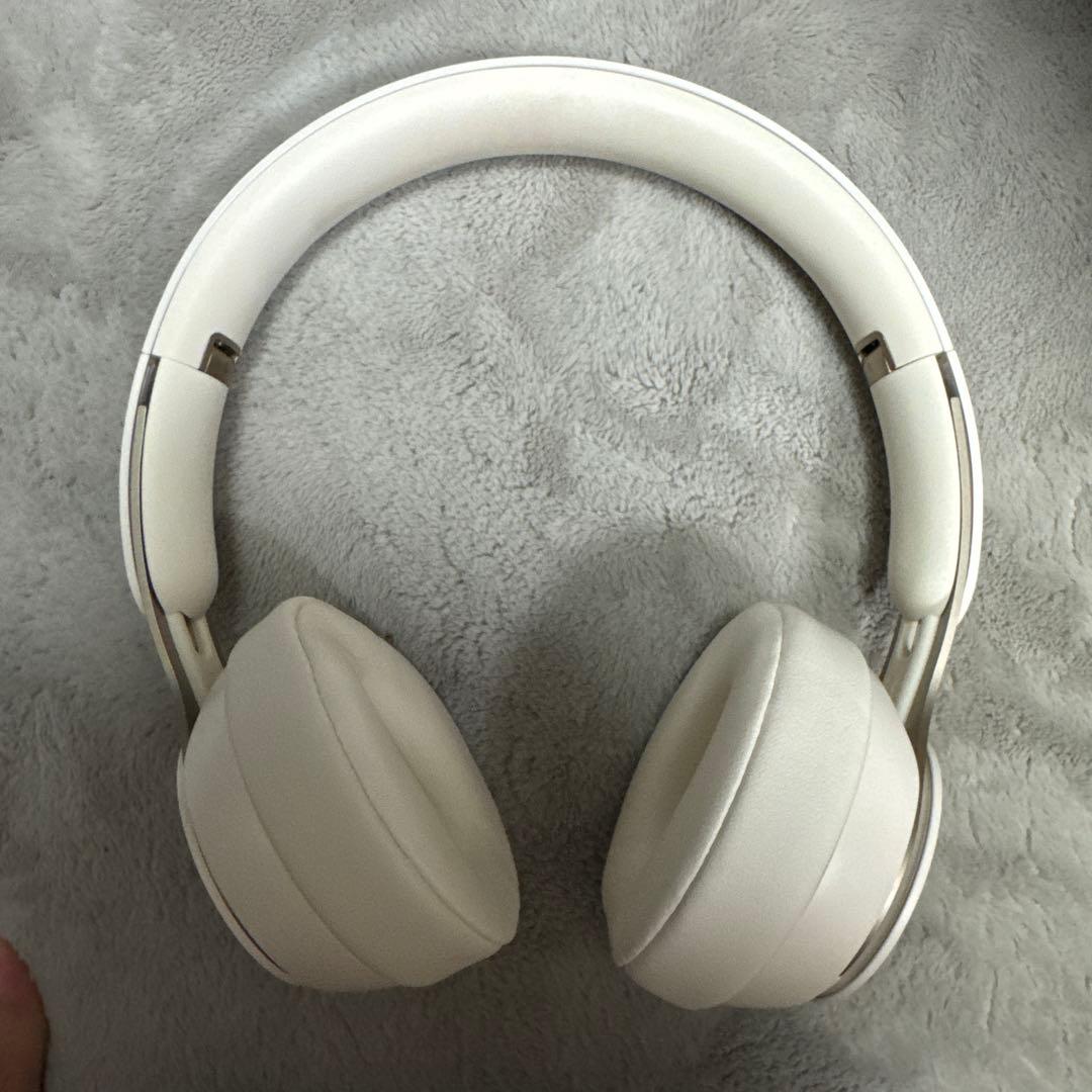 ヘッドホン Beats Solo Pro